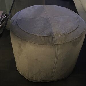 Lovesac  Squattoman Insert &
Cover Suede Ottoman Excellent Condition